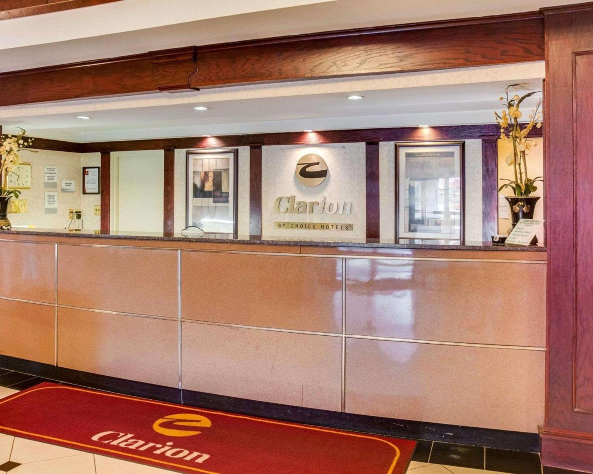 Clarion Inn Fredericksburg Bagian luar foto